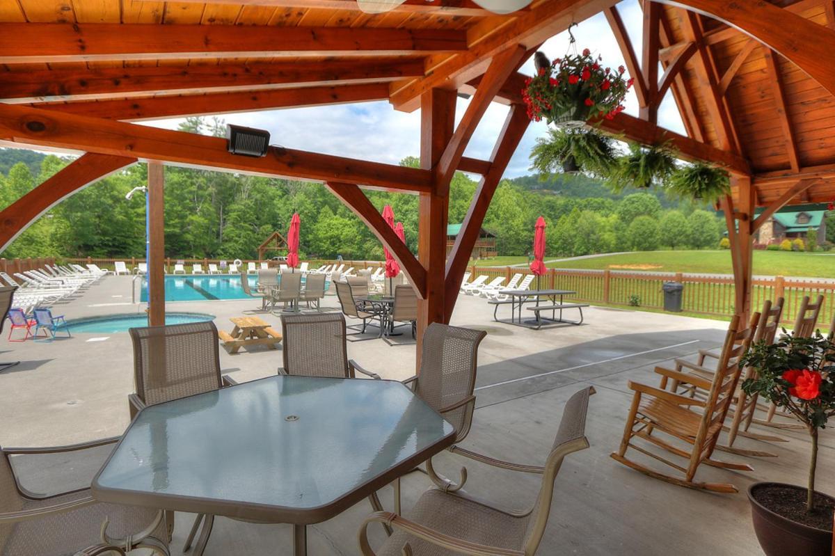 Bears Valley Inn - Great Location! - Peaceful, Children And Dog Friendly Retreat - Less Than 15 Min To All Attractions - Private Pool Club & Fishing Hole - Game Room With Tv Сев'єрвілл Екстер'єр фото